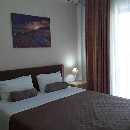 Aparthotel Hause Zorbas Paralia Dionisiou Zimmer foto